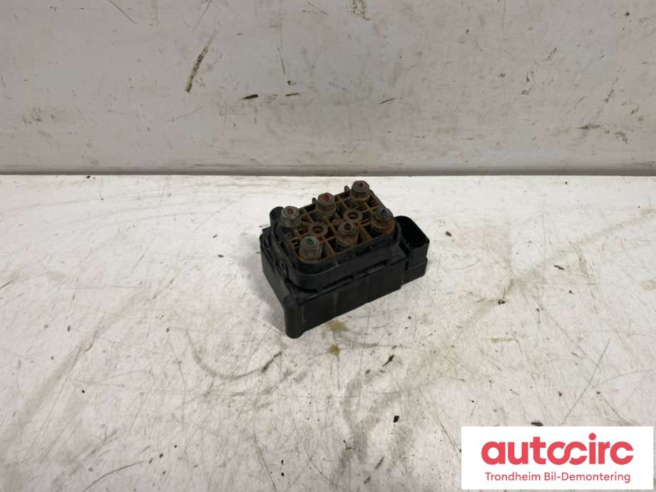 Ventilblokk luftfjæring til Audi A6, Allroad, 2006-2008 (Type II, Fase 1) (C6) (C6) (4F0616013)