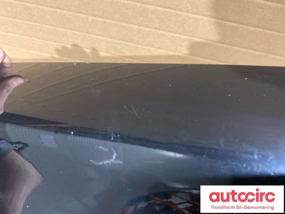Skjerm høyre foran til VW Passat 2001-2005 (B5,3BG) (B5,3BG) (LES INFO|3B0821106E|3B0 821 106 E|)