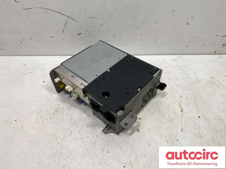 Bilstereo navigasjon til Mercedes EQA 2021-->>  (A 247 900 32 16|A 247 900 75 14|)