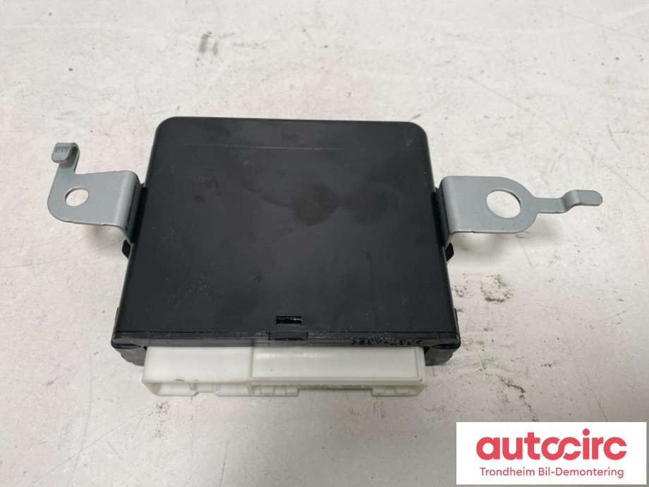 Styreenhet elektrisk bakluke til Suzuki Across, 2020-->>  (AISIN|8922242010)
