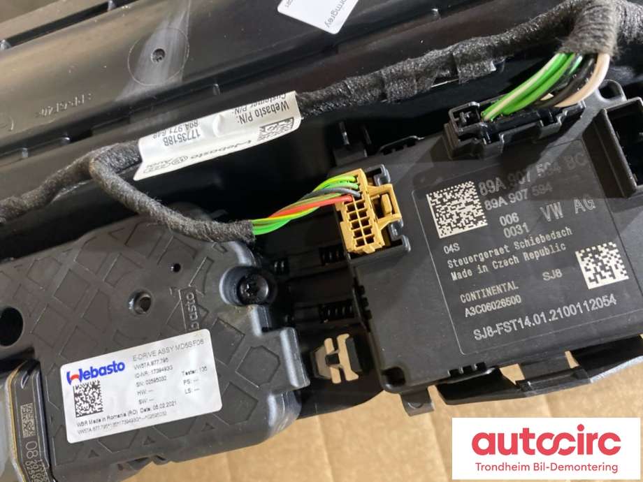 Takluke til Škoda Enyaq 2021-->>  (LES INFO KOMPLETT|89A877049|4M8877055A|4M8877055C| 4M8877056A| 4M8877056B| 89A877049A| 89A 877 049| 89A 877 049 A| 4M8877055A| 4M8 877 055 C| 4M8 877 056 A| 4M8 877 056 B)