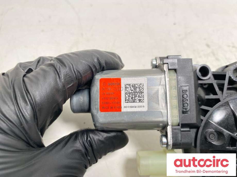 Ruteheis, kun motor, høyre bak til Kia EV6 2021-->> (BOSCH|83460-CV000|F00S1W2424|)