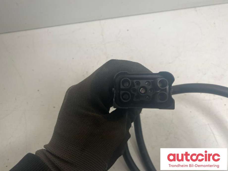 Batterilader kabel adapter til Škoda Enyaq 2021-->>  (ADAPTERKABEL|7PP971678CJ|7PP971678GD|7PP 971 678 GD| 7PP 971 678 CJ| 08923010206A0)