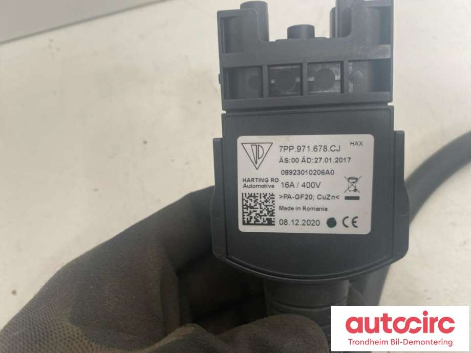 Batterilader kabel adapter til Škoda Enyaq 2021-->>  (ADAPTERKABEL|7PP971678CJ|7PP971678GD|7PP 971 678 GD| 7PP 971 678 CJ| 08923010206A0)