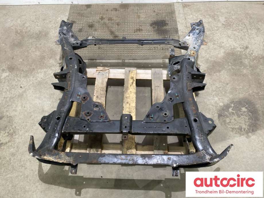 Travers foran hoved til BMW X5 2007-2013 (E70) (E70) (..|31 11 6 779 357|31116779357|)