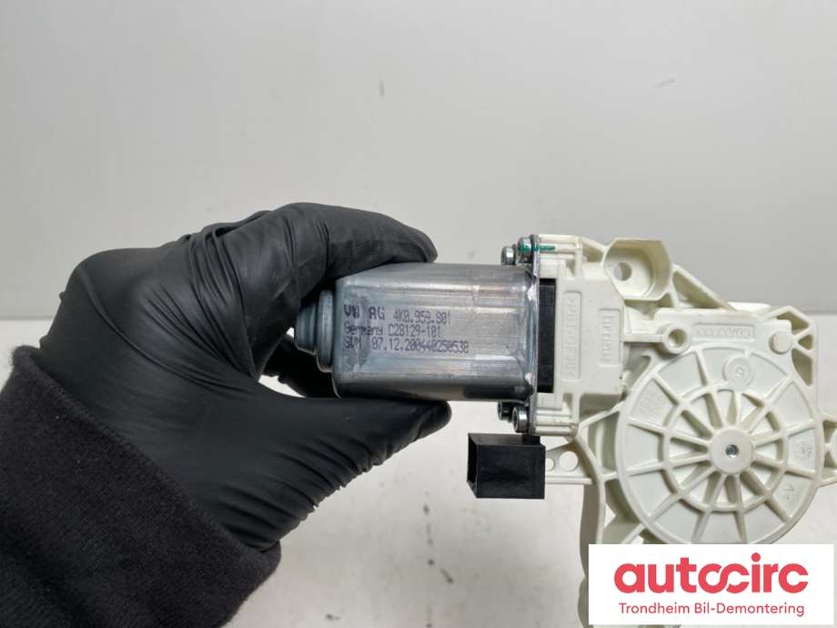 Ruteheis, kun motor, venstre foran til Škoda Enyaq 2021-->>  (..|4K0959801|4K0 959 801|C28129-101)