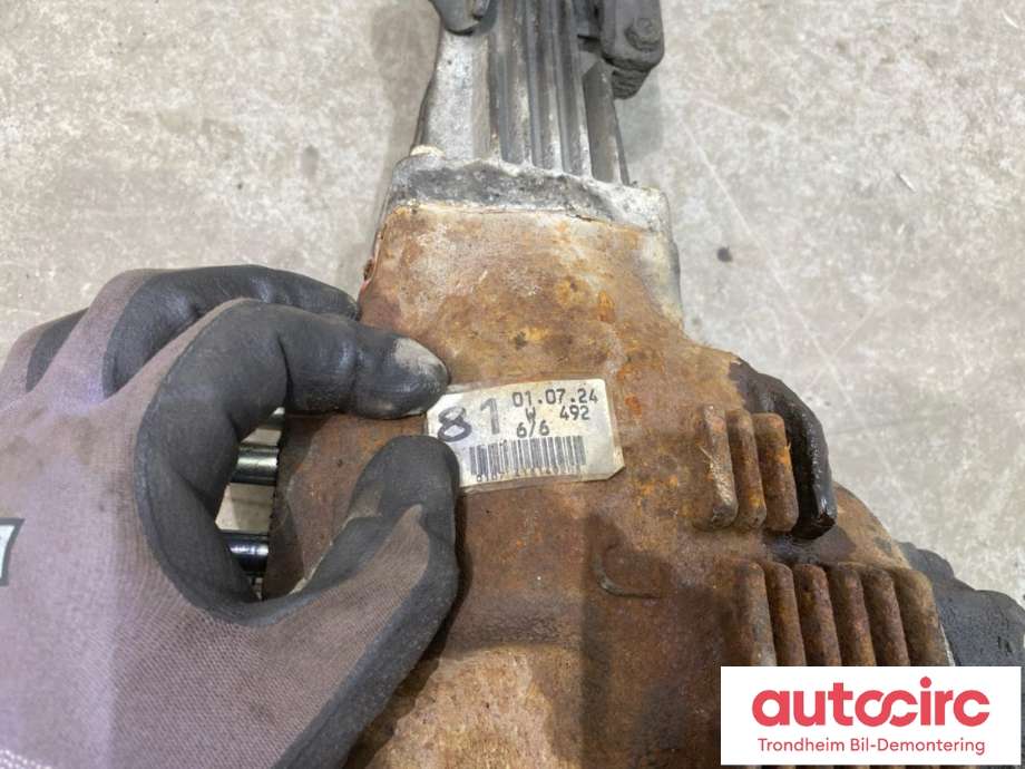 Kardang klokke foran til Toyota RAV4 2000-2006 (Type II)  (...|3610042060|36100-42060|)