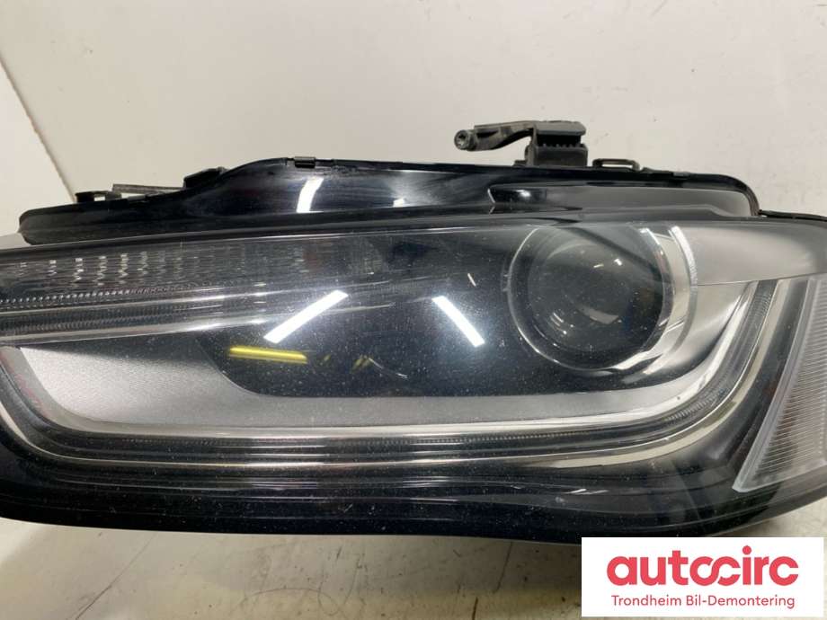 Frontlykt venstre xenon til Audi A4 2007-2014 (Type IV) (B8) (B8) (8K0941043|8K0941043F|)