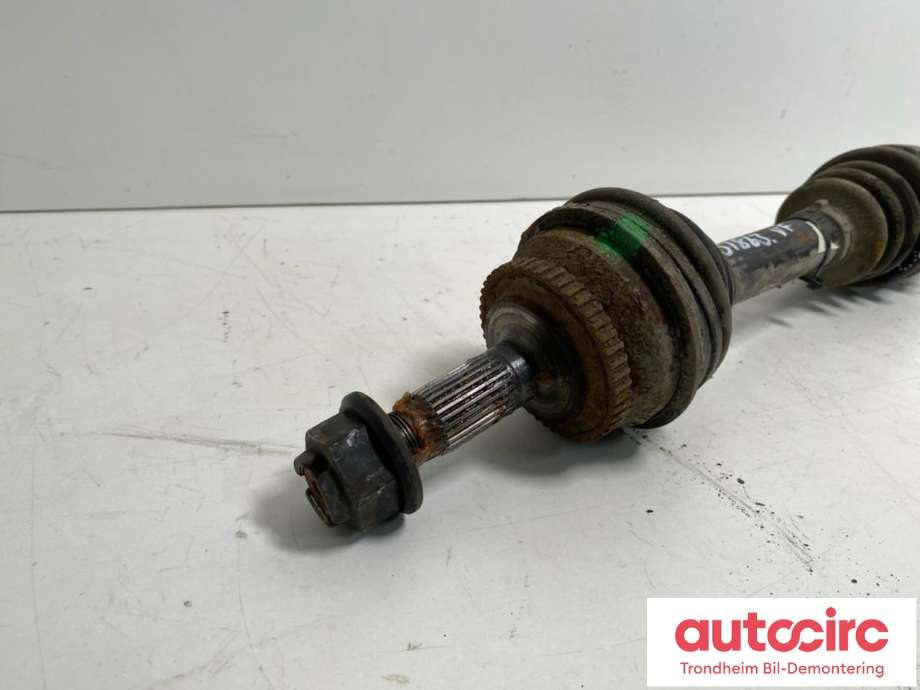 Drivaksel venstre foran, bensin/manuell til Volvo V70 (S70/XC70) 1997-2000 (Type I)  (LES INFO|9163589|8111304|8601100| 9122567)