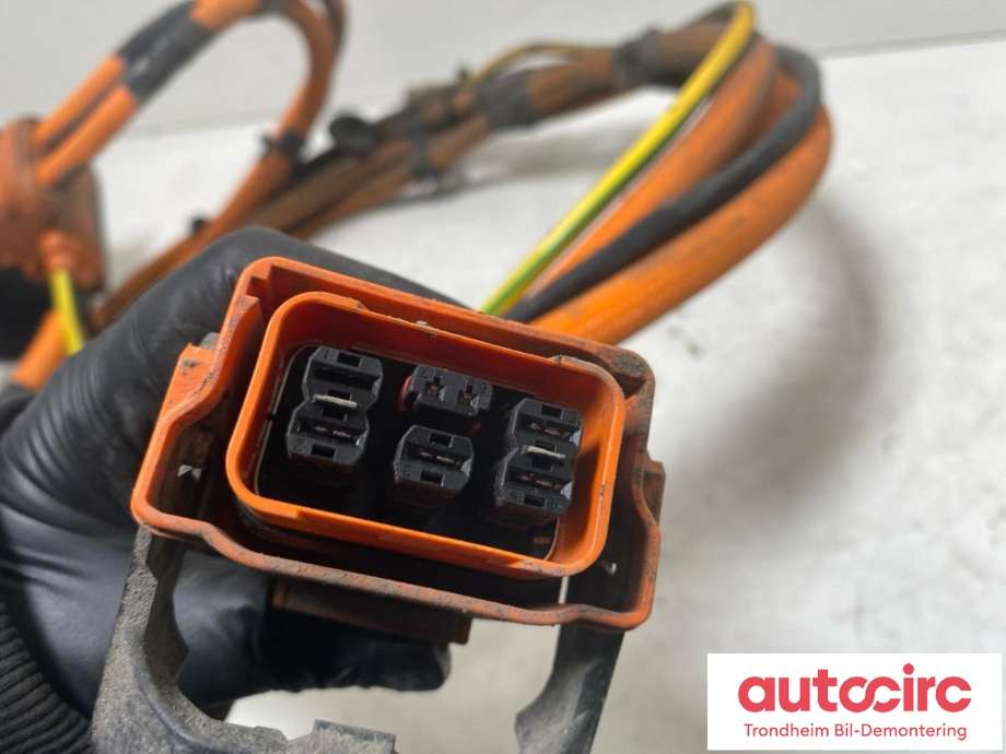 Batterilader inntak/luke til Mercedes EQB 2022-->> (LADEINNTAK|A2435407213|A 243 540 72 13|)