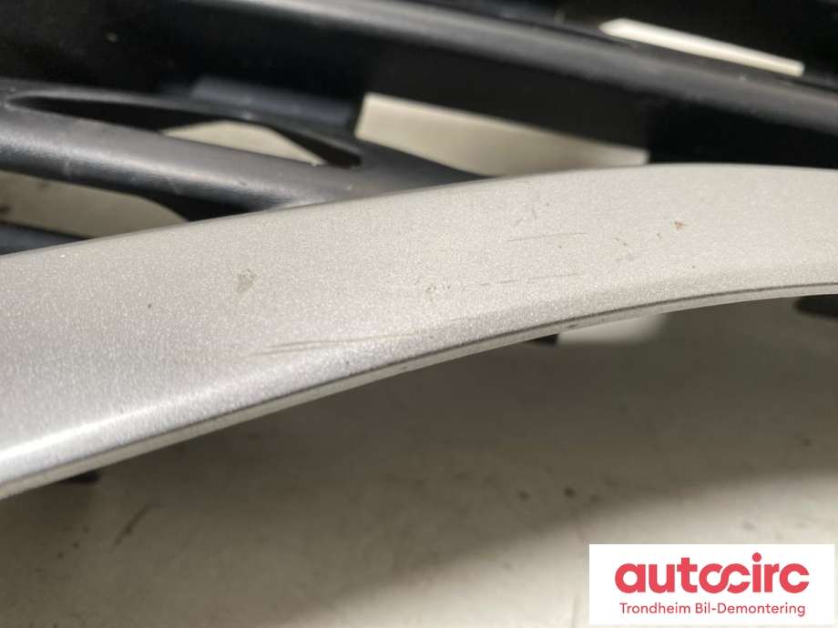 Grill til Nissan NV200 2010-2019 (..|62310-JX00A|62312-JX00H|62312JX00H| 62310JX00A)