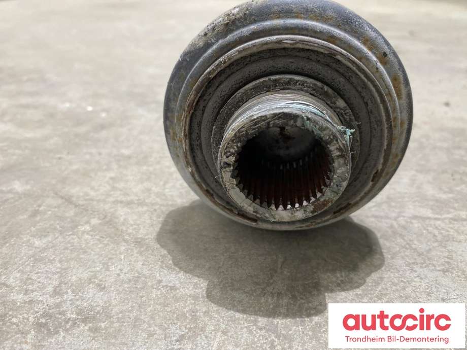 Mellomaksel bakre til BMW X5 2007-2013 (E70) (E70) (..|26107564396|)
