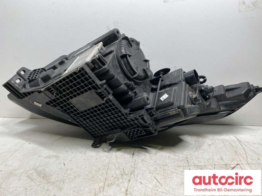 Frontlykt høyre xenon til Land Rover Range Rover, Evoque 2011-2019 (Type I) (VARROC|LR072619|LR084570|GJ3213W029EA| GJ3213W029EE)