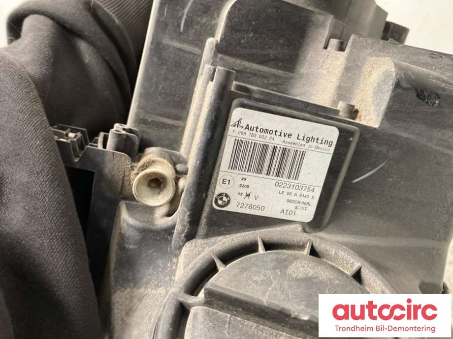 Frontlykt høyre xenon til BMW X5 2007-2013 (E70) (E70) (AL|63117288992|7278050|7288992)
