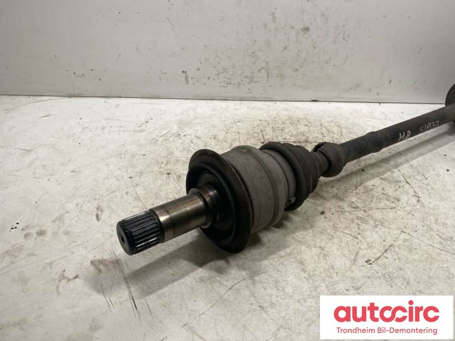 Drivaksel høyre bak, diesel/manuell til Mercedes Vito/Viano 2004-2010 (Fase 1) (W639) (W639) (..|A 639 350 07 10|A 639 350 16 10|)