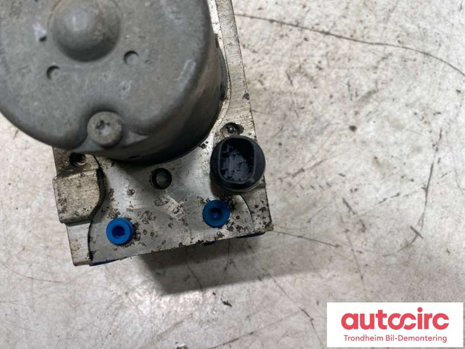 ABS sentral til Mercedes Vito/Viano 2004-2010 (Fase 1) (W639) (W639) (..|A 000 446 67 89|A 000 446 91 89|A0014461089)