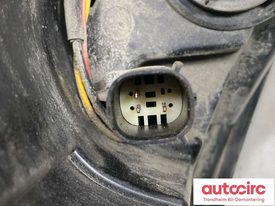 Baklykt høyre ytre til Opel Zafira Tourer 2012-2018  (13292362|39033315|39009035)
