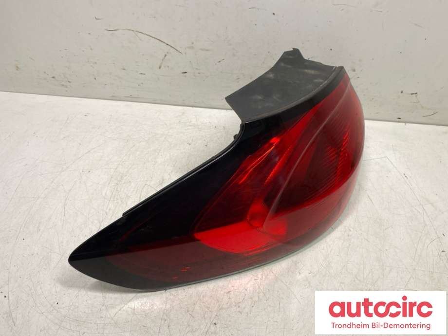 Baklykt venstre ytre til Opel Zafira Tourer 2012-2018  (13292361|39033314|39009034)