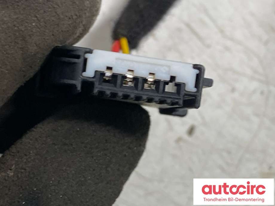 Baklykt venstre indre til Opel Zafira Tourer 2012-2018  (13292358|39028599|)