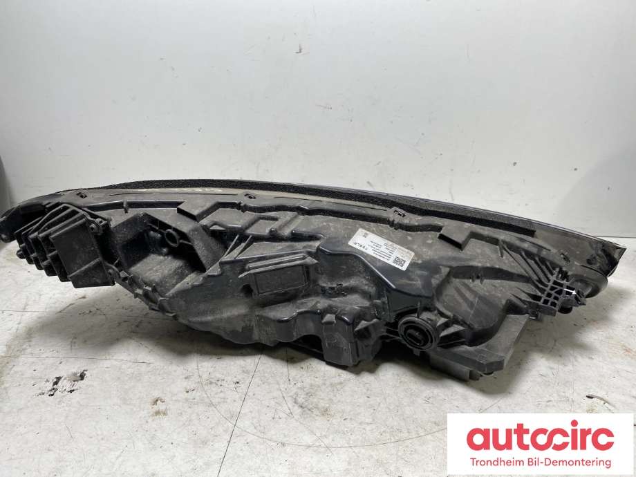 Frontlykt venstre full-LED til Tesla Model 3 2024-->> (Fase 2)  (..|1760888-99-C|)