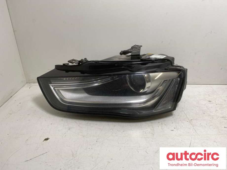 Frontlykt venstre xenon til Audi A4 2007-2014 (Type IV) (B8) (B8) (AL|8K0941043|8K0941005|030127527102| 8K0941043F)