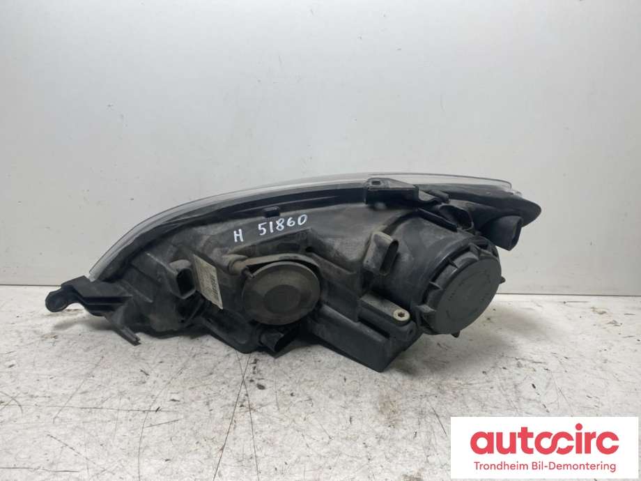 Frontlykt høyre halogen til VW Golf, Plus/Cross 2009-2013 (Fase 2)  (HELLA|5M1941006G|5M1 941 006 G|1EE009948-02)