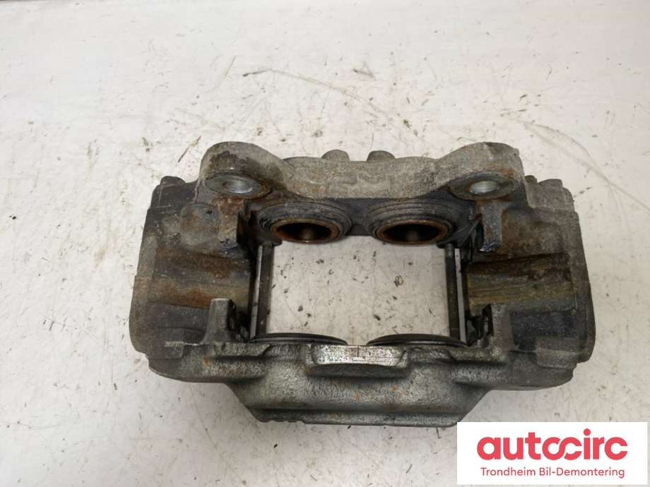 Bremsecaliper venstre foran til Toyota Hilux 2020-->>  (..|47750-0K350|477500K350|)