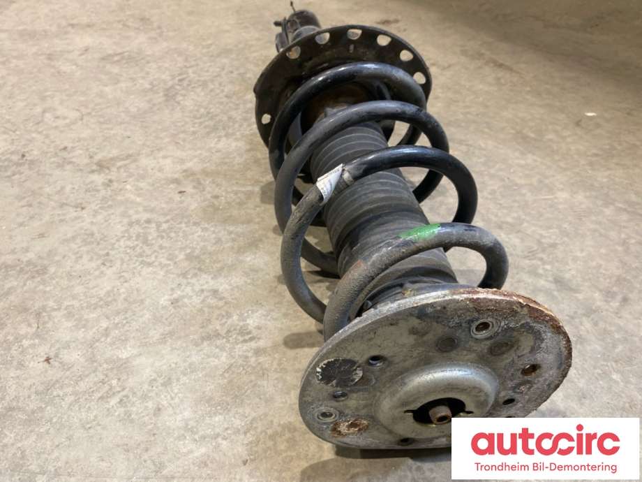 Fjærbein venstre foran til Land Rover Range Rover, Evoque 2011-2019 (Type I)  (LR024435|LR070934|BJ3218K001AD| GJ3218K001AA)