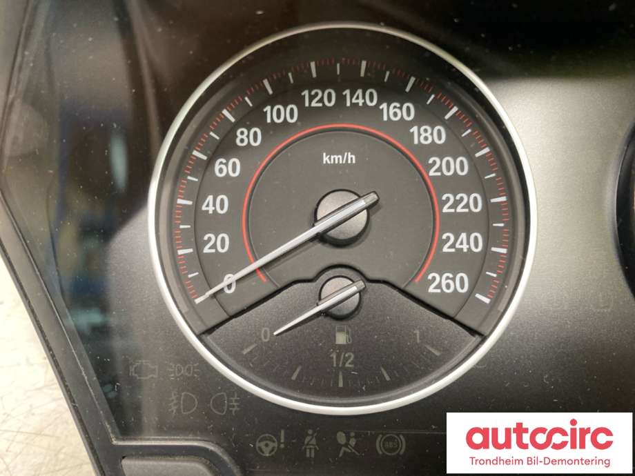 Instrumentpanel til BMW 1-Serie 2011-2015 (Fase 1) (F20/F21) (F20/F21) (BMW|62105A03E53|9295821-01|)