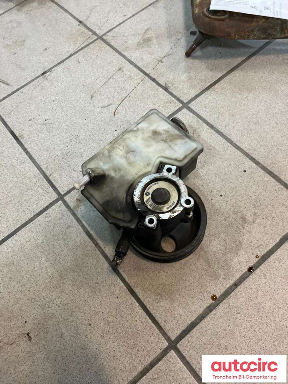Servo pumpe mekanisk til Jeep Cherokee 2002-2006 (Type III) (LIBERTY) (LIBERTY) (R2088 710AE|52088 710AA|52088710AB| 26078425)