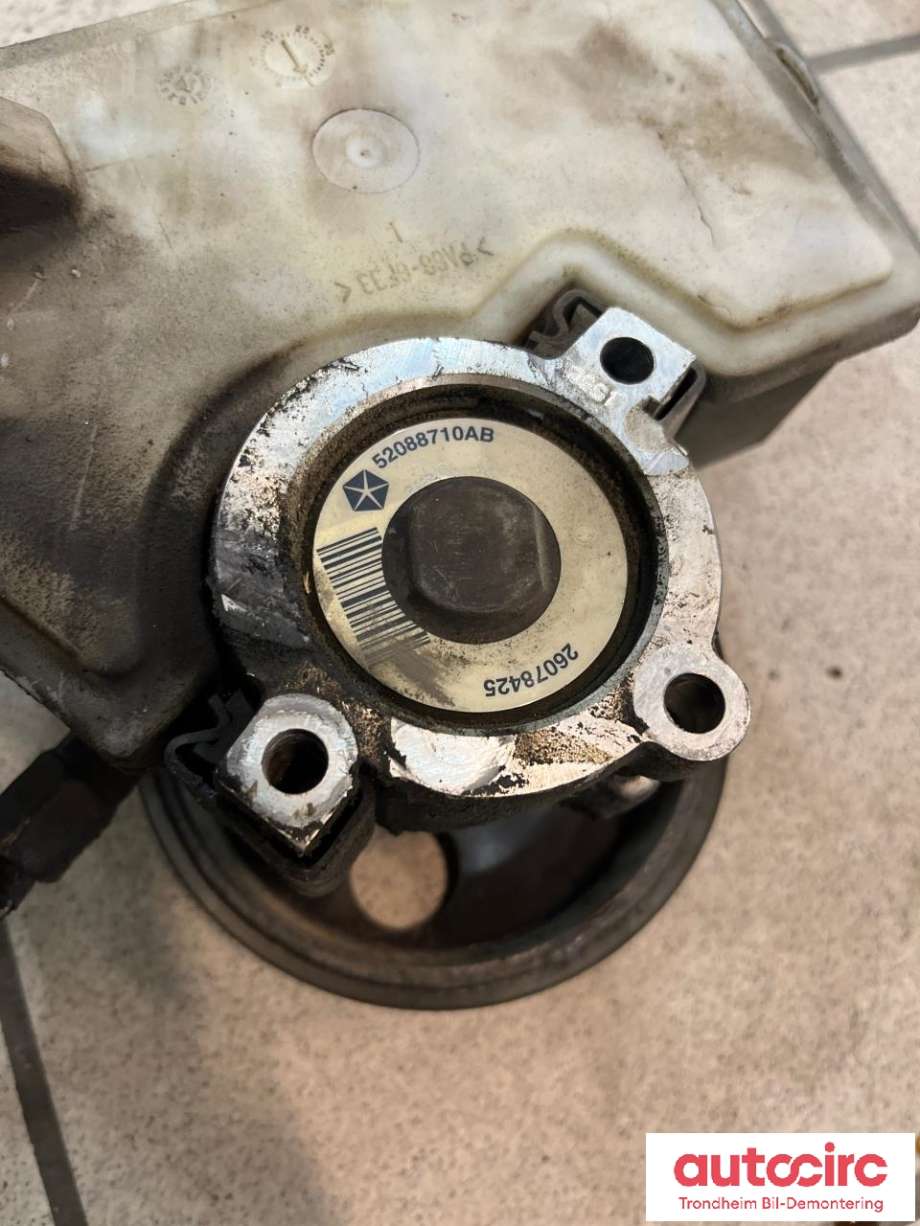 Servo pumpe mekanisk til Jeep Cherokee 2002-2006 (Type III) (LIBERTY) (LIBERTY) (R2088 710AE|52088 710AA|52088710AB| 26078425)