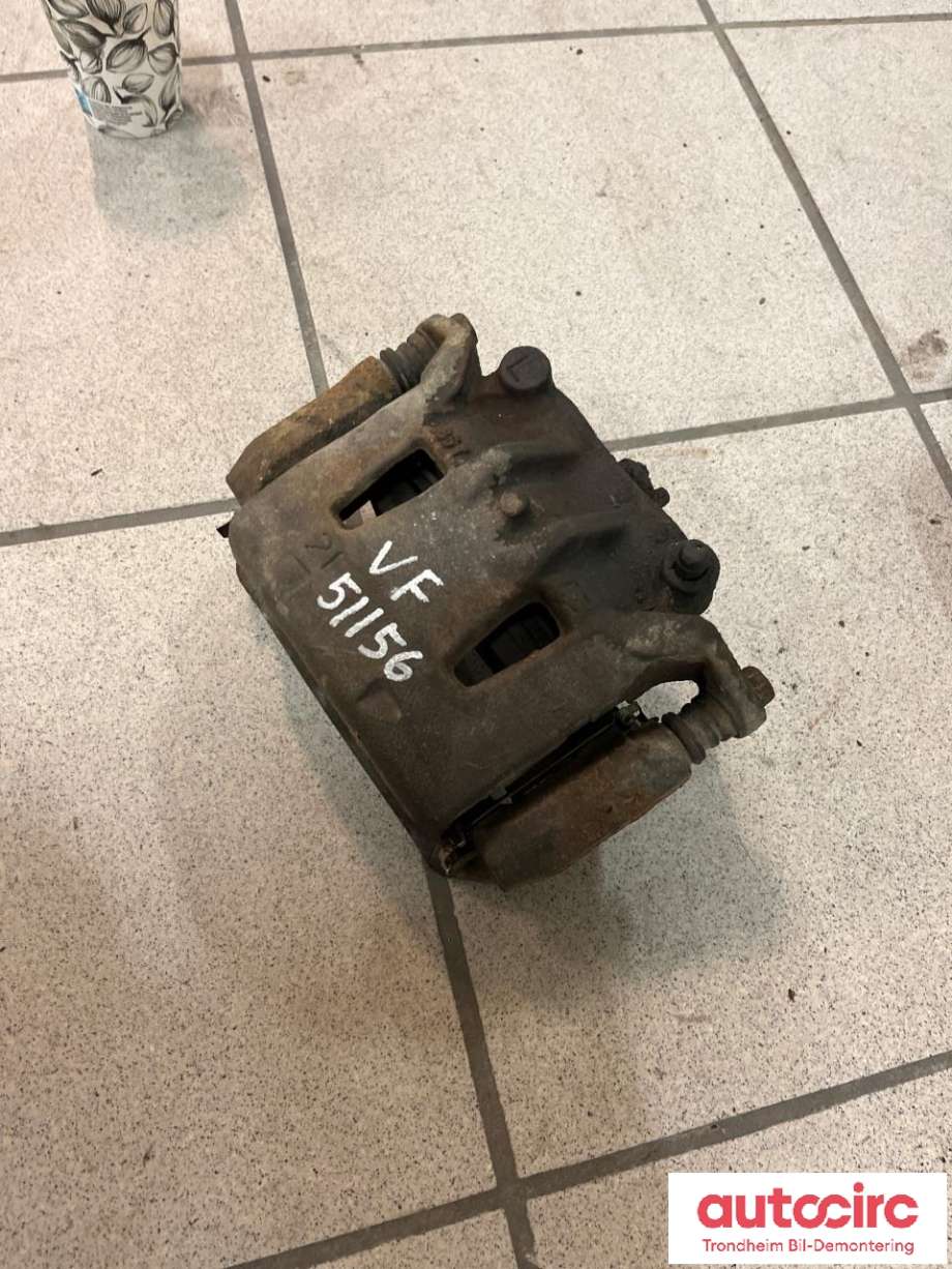 Bremsecaliper venstre foran til Nissan Leaf, 2018-->> (Type II)  (41011-5TA0A)