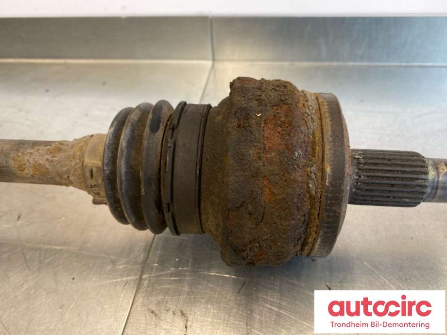Drivaksel høyre bak, diesel/automat til Mercedes GLK 2008-2015 (X204) (X204) (..|A2123502110|A2123508211|A 212 350 21 10| A 212 350 82 11)