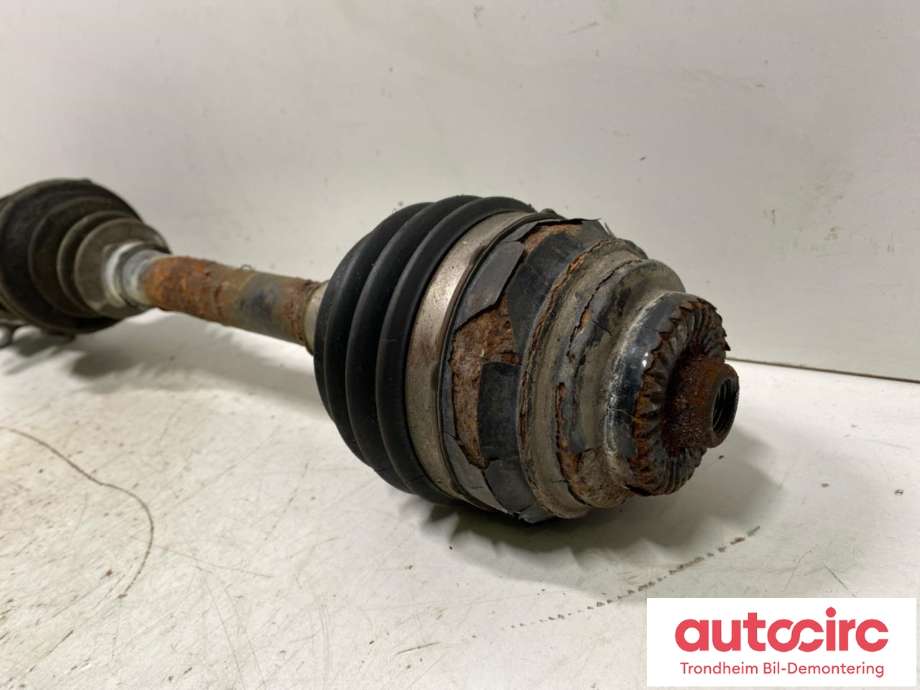 Drivaksel høyre foran, diesel/automat til BMW X1 2015-2022 (F48) (F48) (..|31 60 5 A2E 052|)