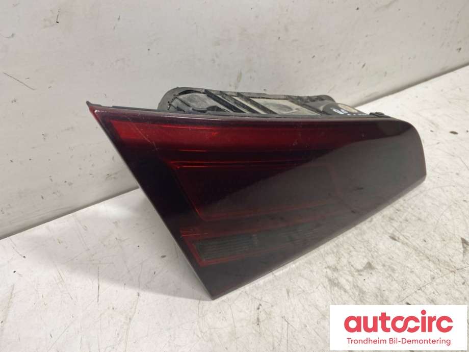 Baklykt venstre indre til Audi A3 2016-2020 (Type III, Fase 2)  (8V4945075|)