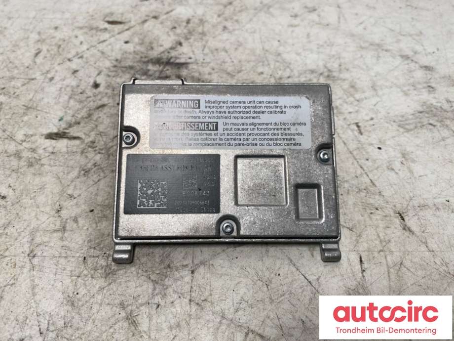 Parkeringskamera foran til Honda e:Ny1 2023-->> (..|8S100-31A-G04|8S10031AG04|VCE1AG00)