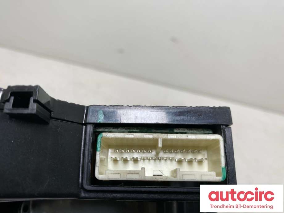 Baklukeåpner motor til Mitsubishi Outlander 2012-2015 (Type III, Fase 1)  (..|5813A119|)