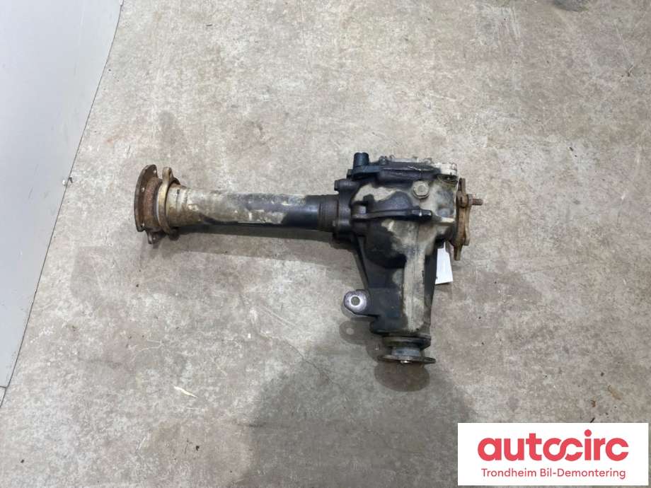 Kardang klokke foran til Toyota Hiace 2001-2006 (Fase 2)  (...|4111026570|)