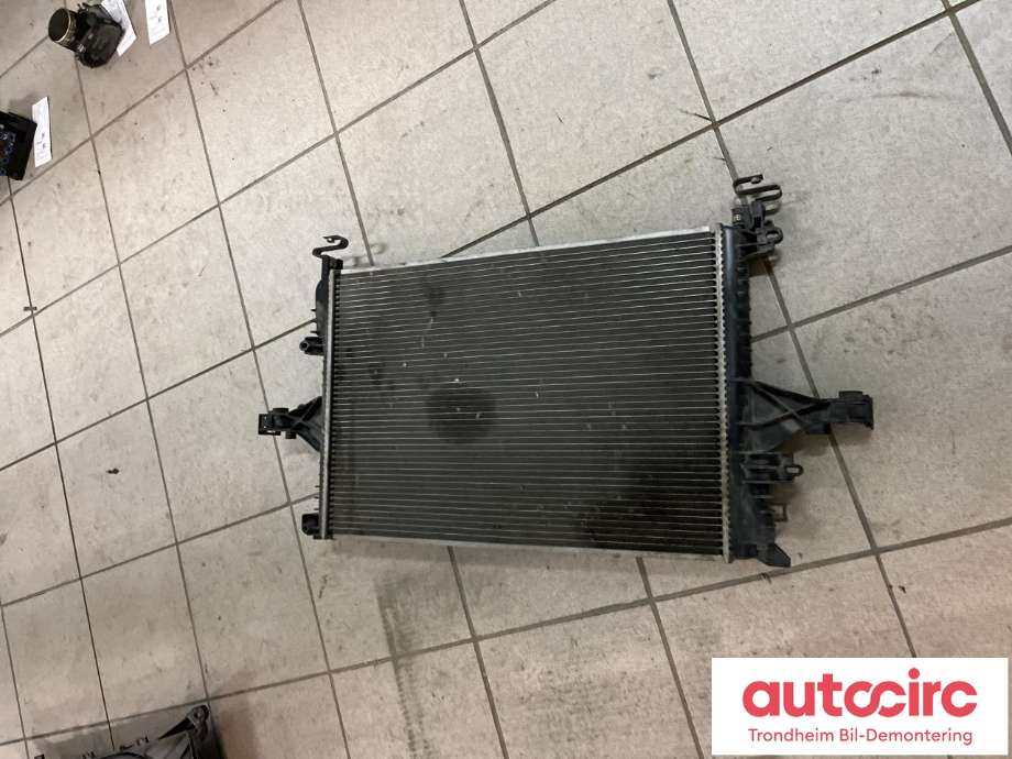 Radiator (manuell gir) til Volvo V70 2005-2007 (Type II, Fase 2)  (VALEO|31319056|30681491|)