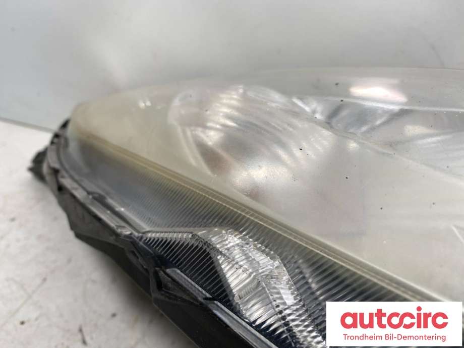 Frontlykt venstre halogen til Suzuki Swift 2011-2017 (..|)