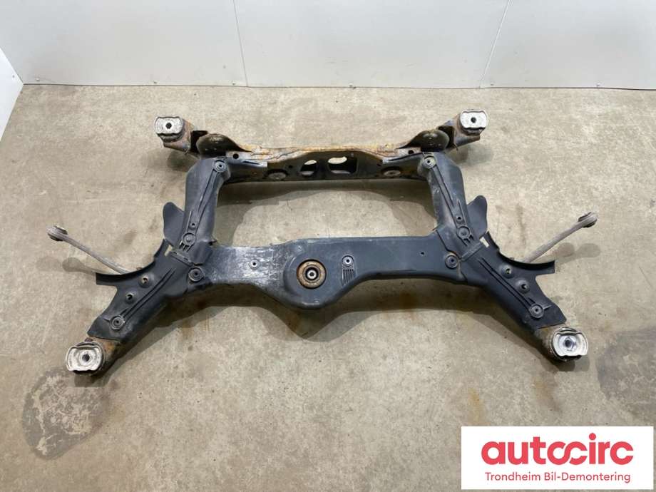 Travers bak til Audi A6, Allroad 2012-2014 (Type III, Fase 1) (C7) (C7) (4G0505235AD|4G0505235AE|4G0 505 235 AD| 4G0 505 235 AE)