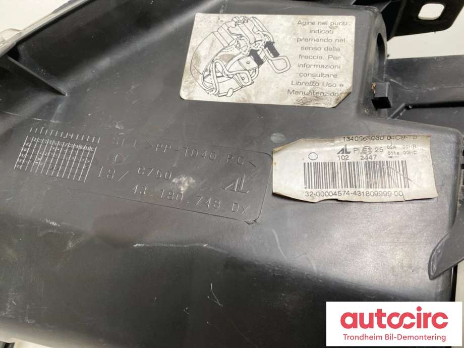 Frontlykt høyre halogen til Peugeot Boxer 2007-2013 (Type III, Fase 1) (LES INFO|1340663080|6206A5|1606926880| 6206 A5| 16 069 268 80| 13 406 630 80)