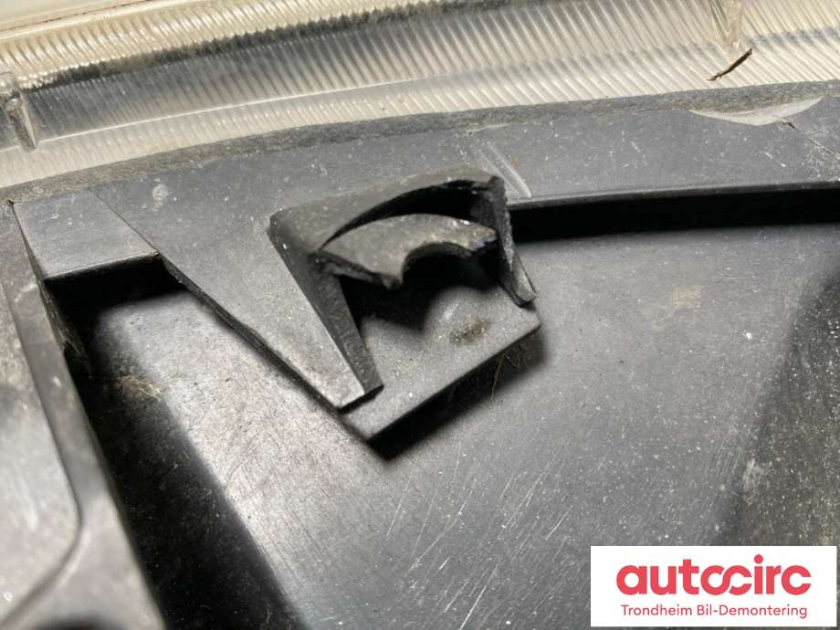 Frontlykt høyre halogen til Peugeot Boxer 2007-2013 (Type III, Fase 1) (LES INFO|1340663080|6206A5|1606926880| 6206 A5| 16 069 268 80| 13 406 630 80)
