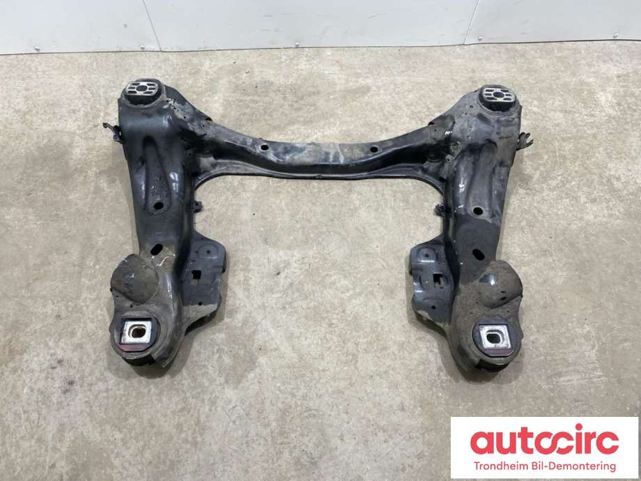 Travers foran hoved til Bentley Flying Spur 2005-2013 (...|3W0 399 313|3W0 399 313 B|)