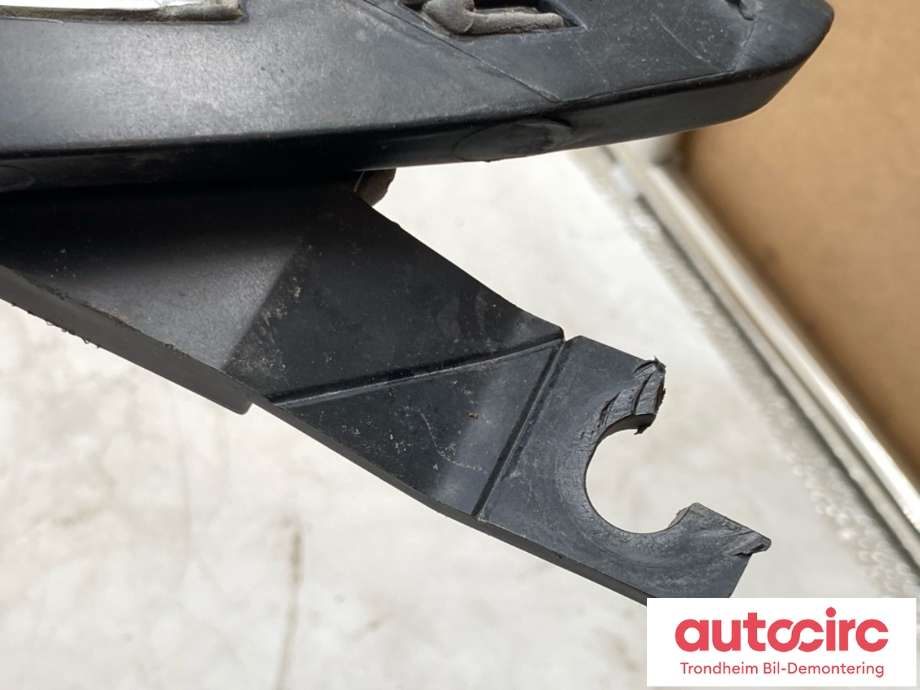 Frontlykt høyre xenon til Hyundai i40 2012-2017 (92102-3Z030|921023Z030|)