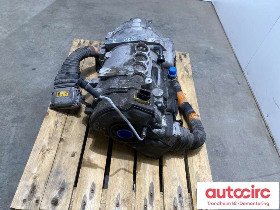 Motor elbil bak til Jaguar I-PACE 2018-->>  (T4K9605|J9D375764AG|T4K20799| J9D375764AN)