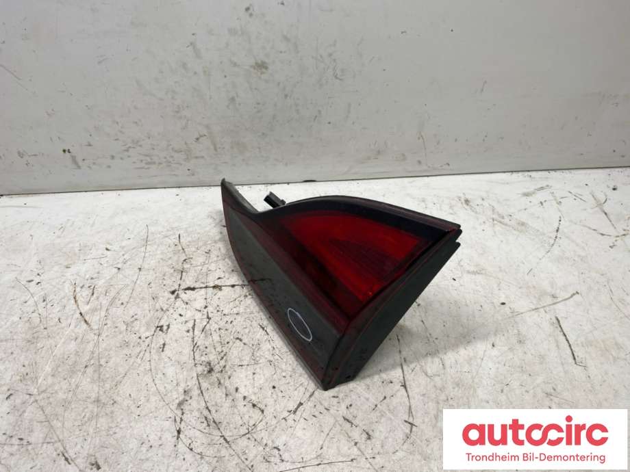 Baklykt høyre indre til Opel Zafira Tourer 2012-2018  (13292359|39028600|)