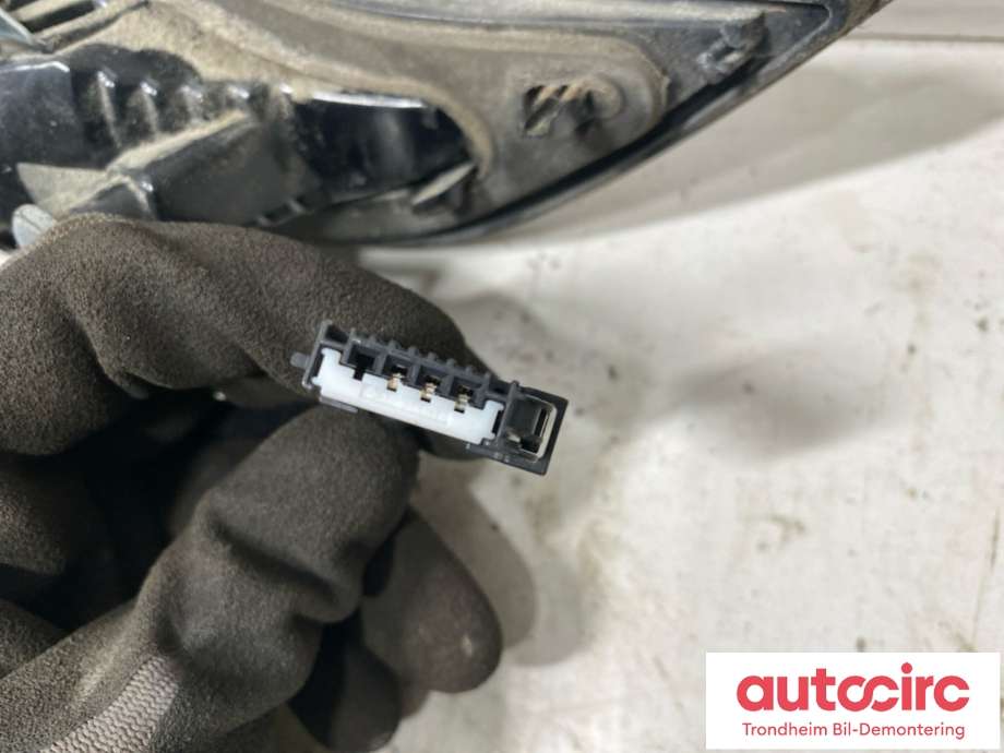 Baklykt høyre indre til Opel Zafira Tourer 2012-2018  (13292359|39028600|)