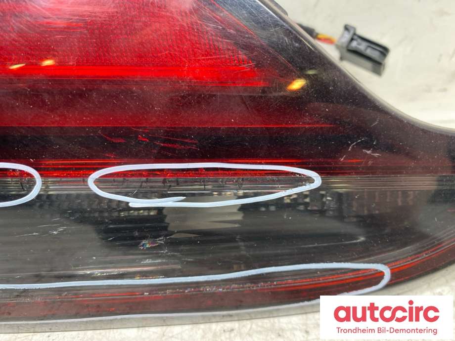 Baklykt venstre indre til Opel Zafira Tourer 2012-2018  (13292358|39028599|)