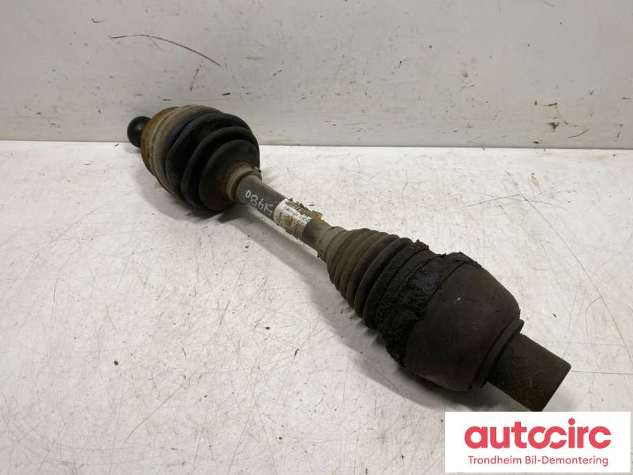Drivaksel høyre foran, diesel/automat til Mercedes GLA 2014-2020 (X156) (X156) (A2463303200|A2463309500|A2463301701)